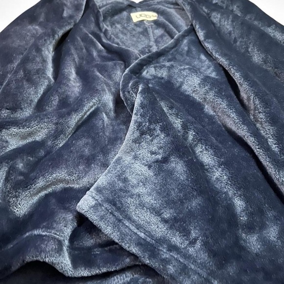 UGG Navy Blue fluffy Robe - Picture 3 of 5